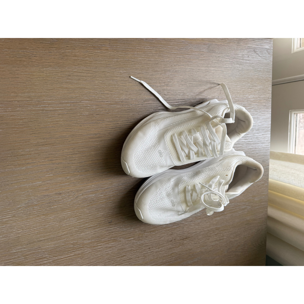 Alo Yoga White Sneakers - Picture 2 of 5